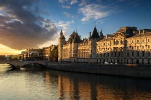 Condition suspensive incomplète : la  Cour de cassation met en garde les agents immobiliers !