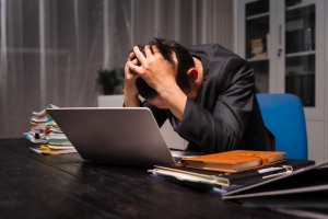 Erreur d’estimation ou défaut d’information : que risque un professionnel ?
