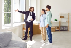 Agents immobiliers : combien de visites faut-il pour convaincre ?